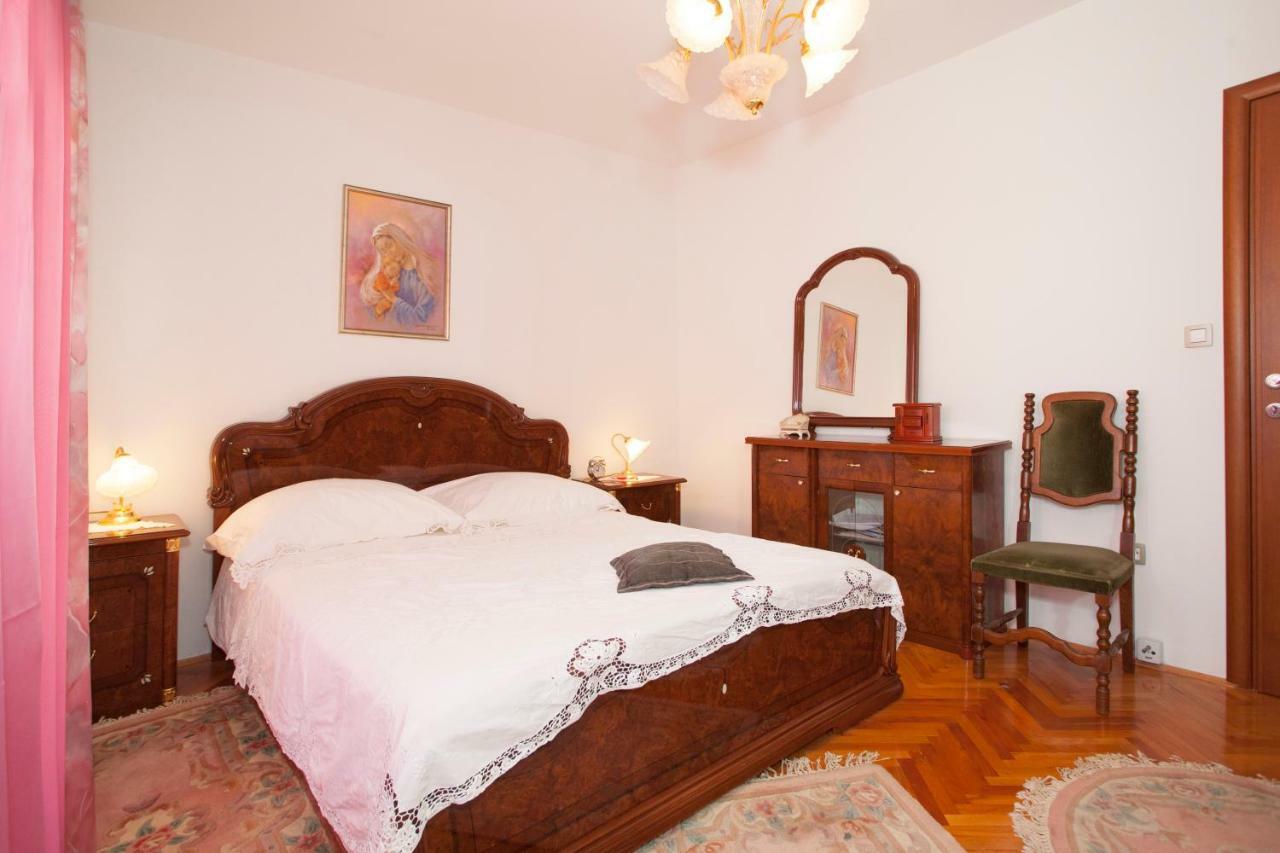 Apartment Dolores Spalato Esterno foto