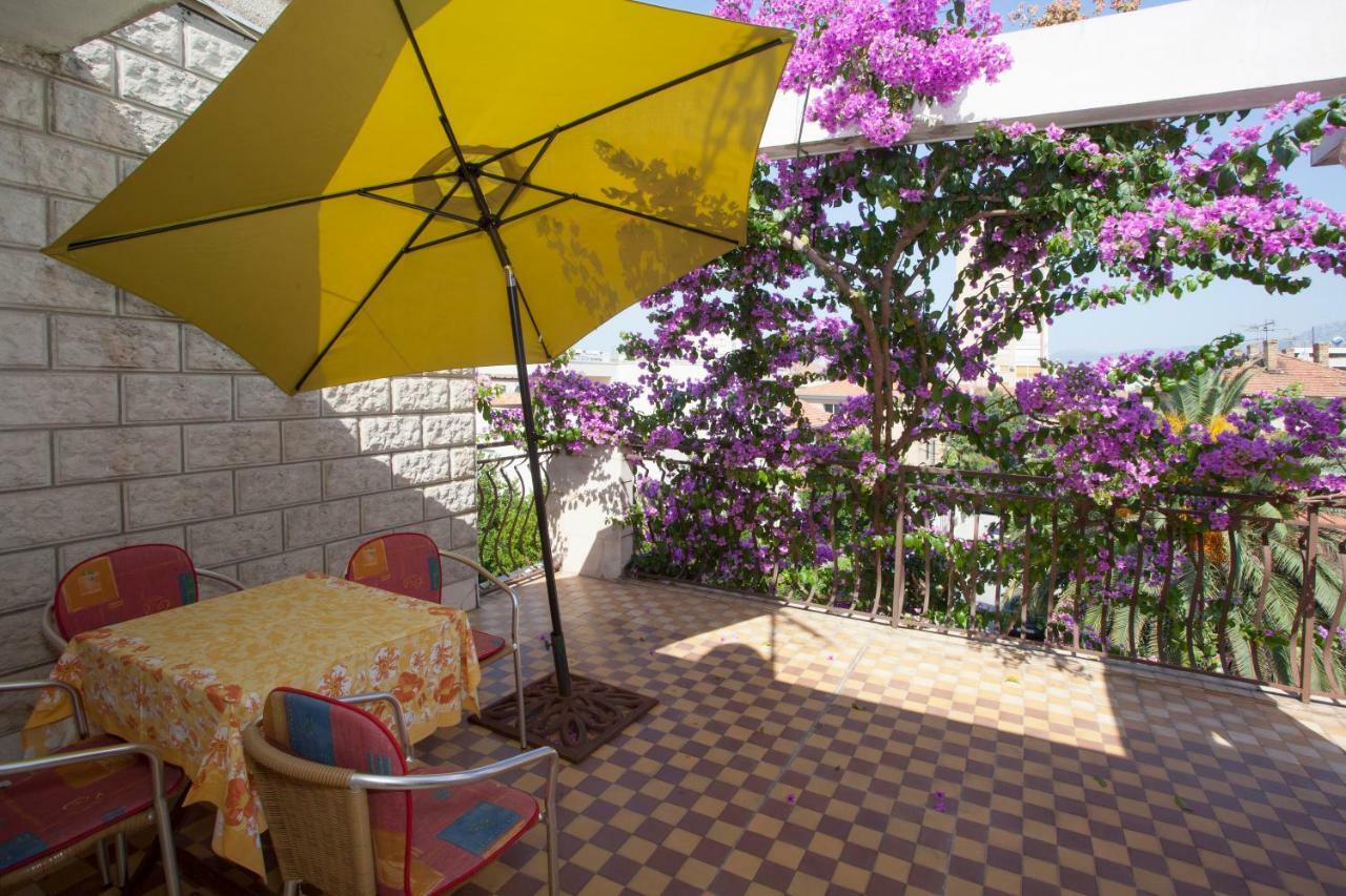 Apartment Dolores Spalato Esterno foto
