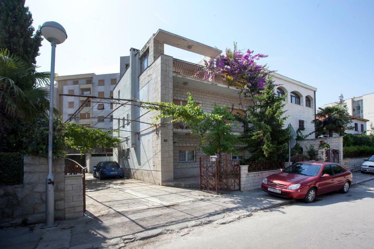 Apartment Dolores Spalato Esterno foto